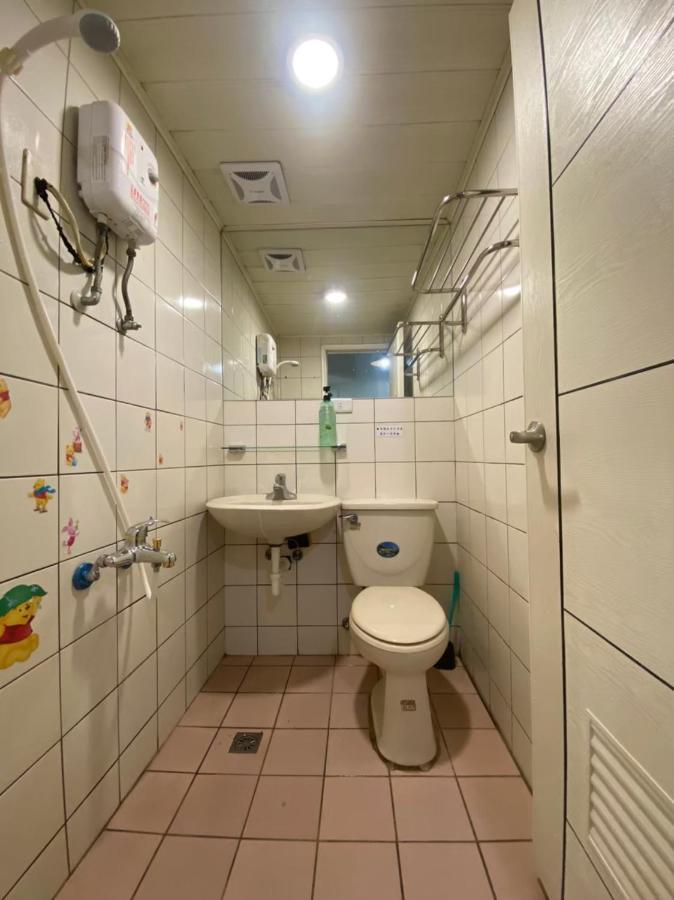 Fengjia Gift Box Homestay Tchaj-čung Exteriér fotografie
