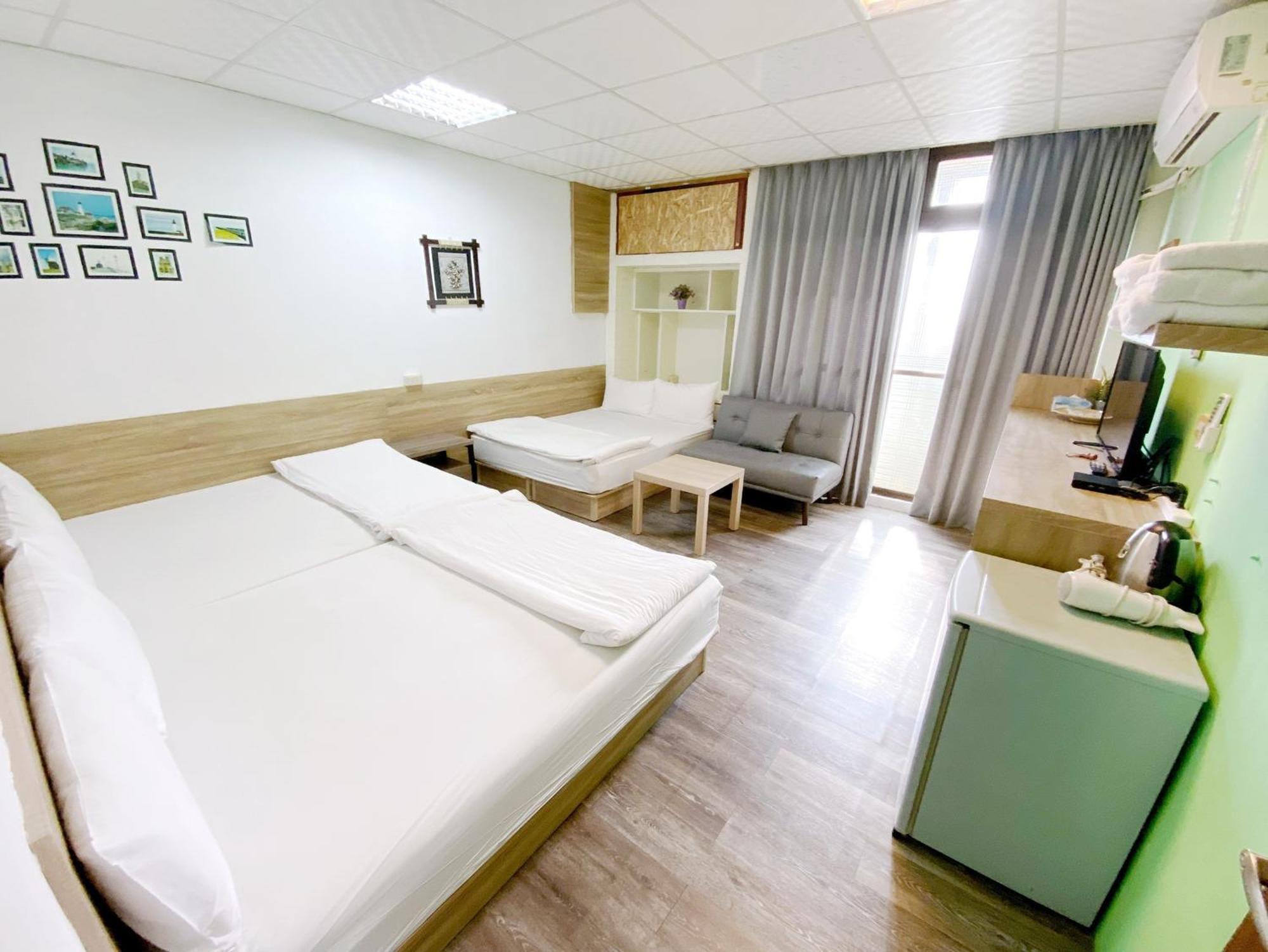 Fengjia Gift Box Homestay Tchaj-čung Exteriér fotografie