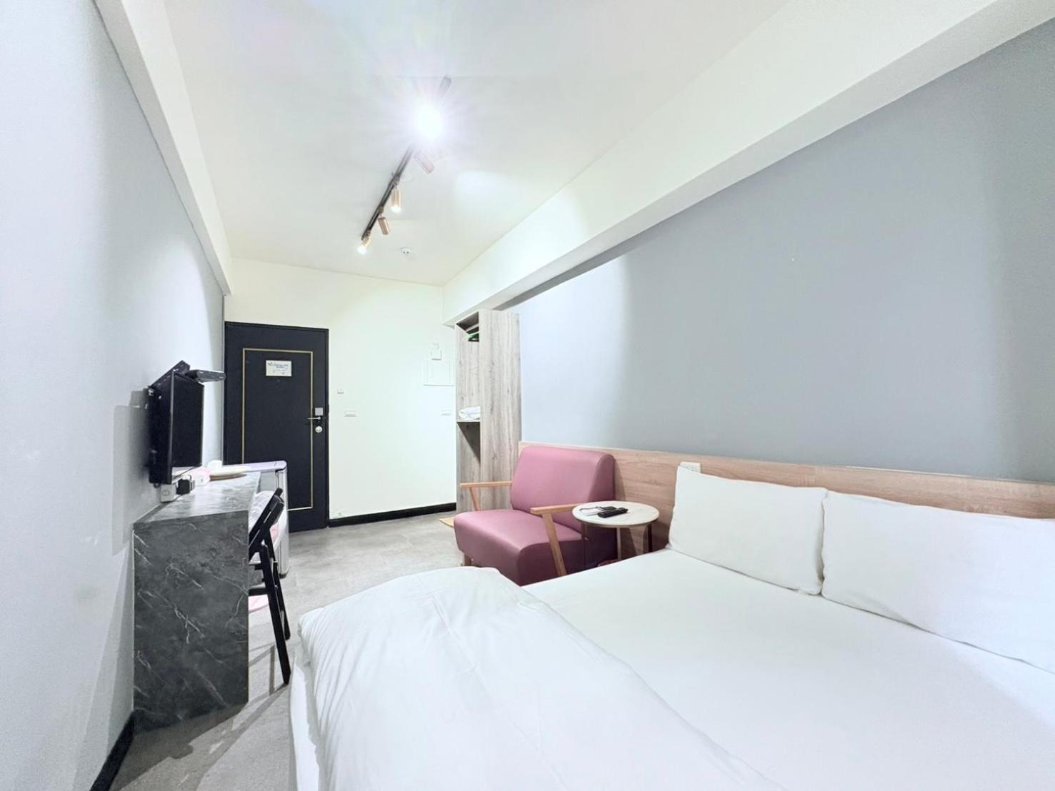 Fengjia Gift Box Homestay Tchaj-čung Exteriér fotografie